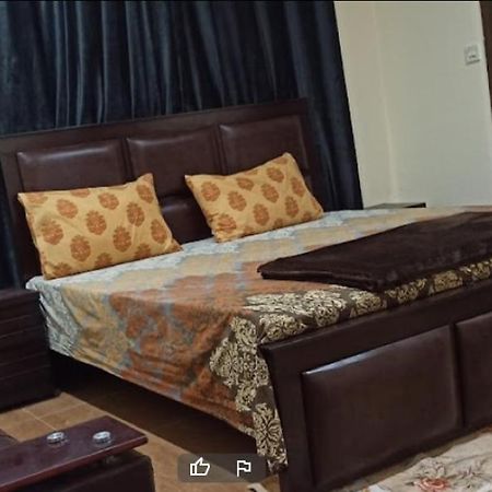 Evergreen Inn Ravalpindi Kültér fotó
